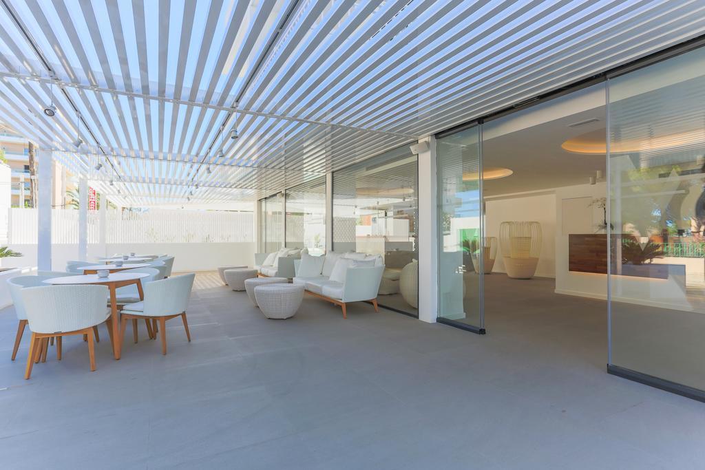 White - Adults Only Appart hôtel